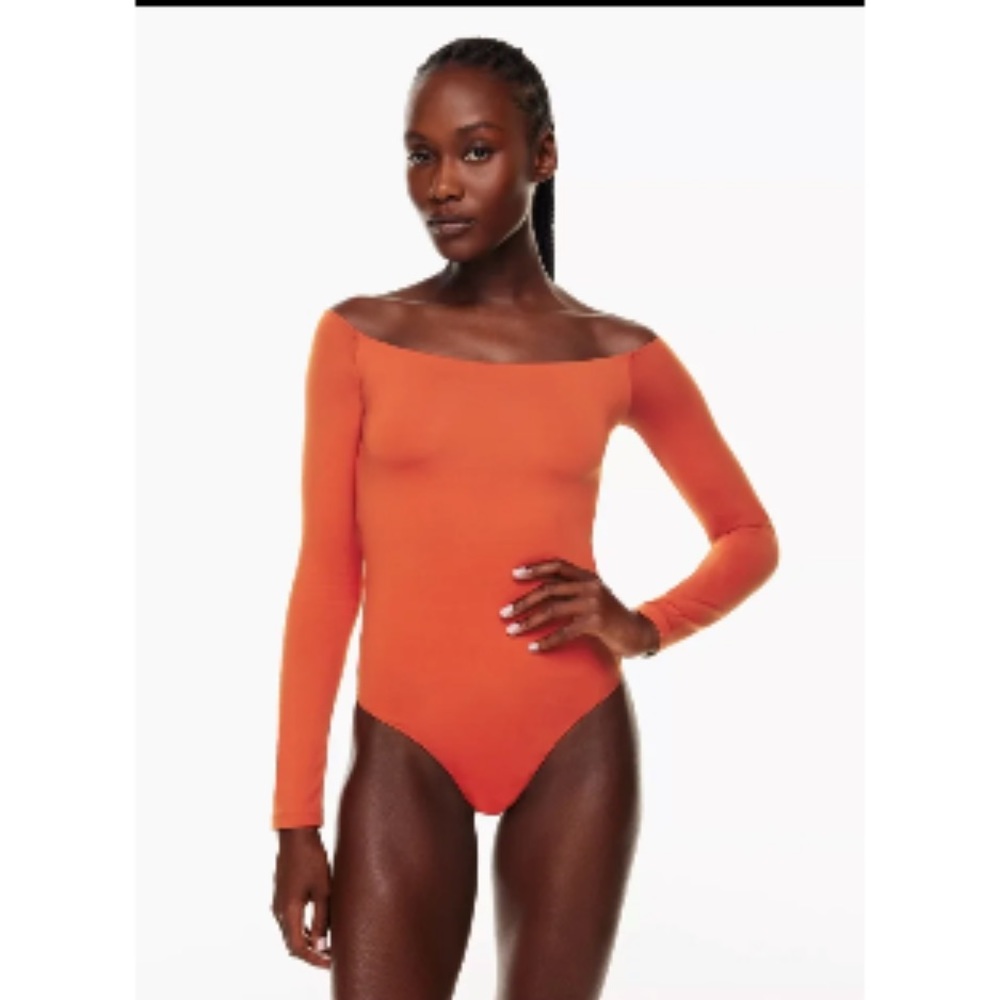 aritzia babaton off shoulder longsleeve body suit size L